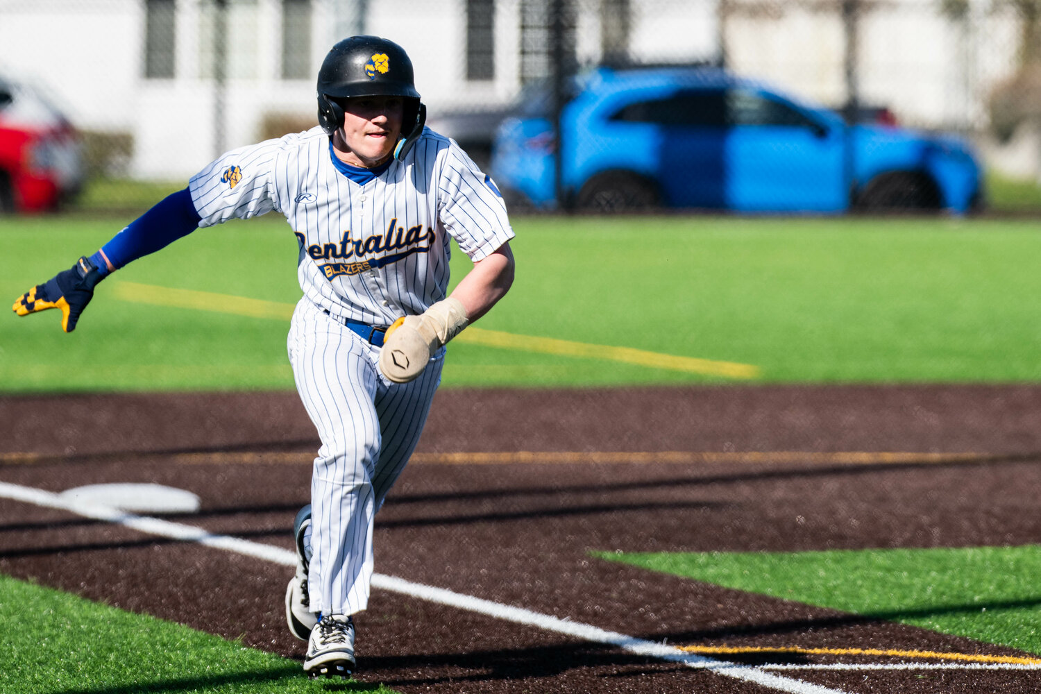 CC Baseball Splits Doubleheader with Olympic